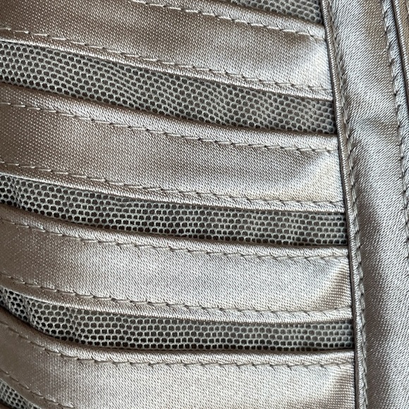 BCBGmaxazria cocktail dress in champagne/taupe - Picture 7 of 7